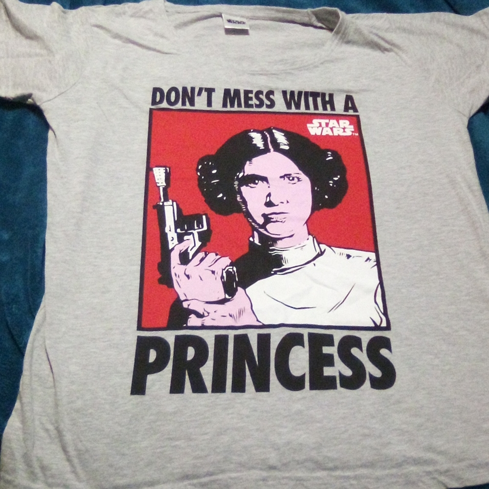 Star Wars Princess Leia Shirt EUC